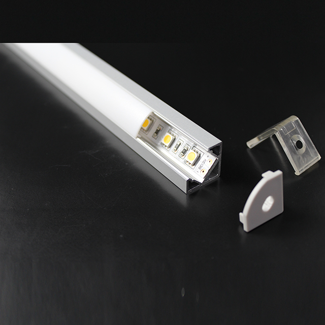 W18.4mm*H18.4mm (Binnenbreedte 14.1mm) LED Aluminium Profiel Driehoeksvorm